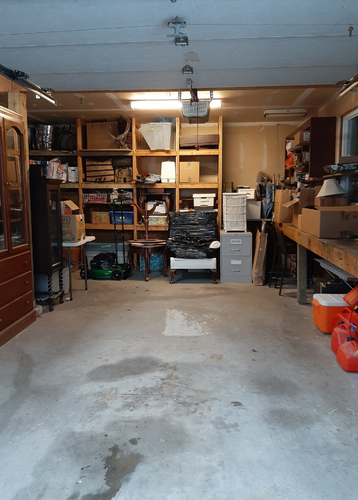 Organized garage 